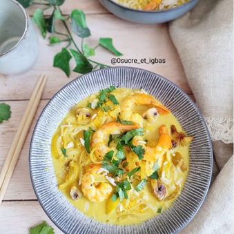 Curry de crevettes, poireau et riz à la citronnelle