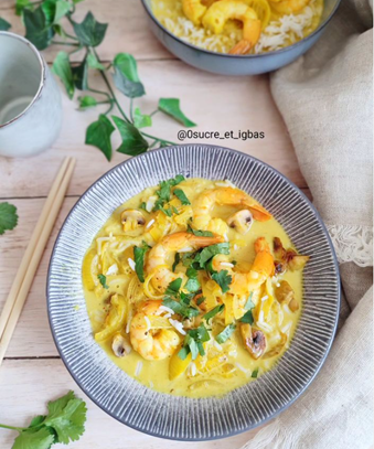 Curry de crevettes, poireau et riz à la citronnelle