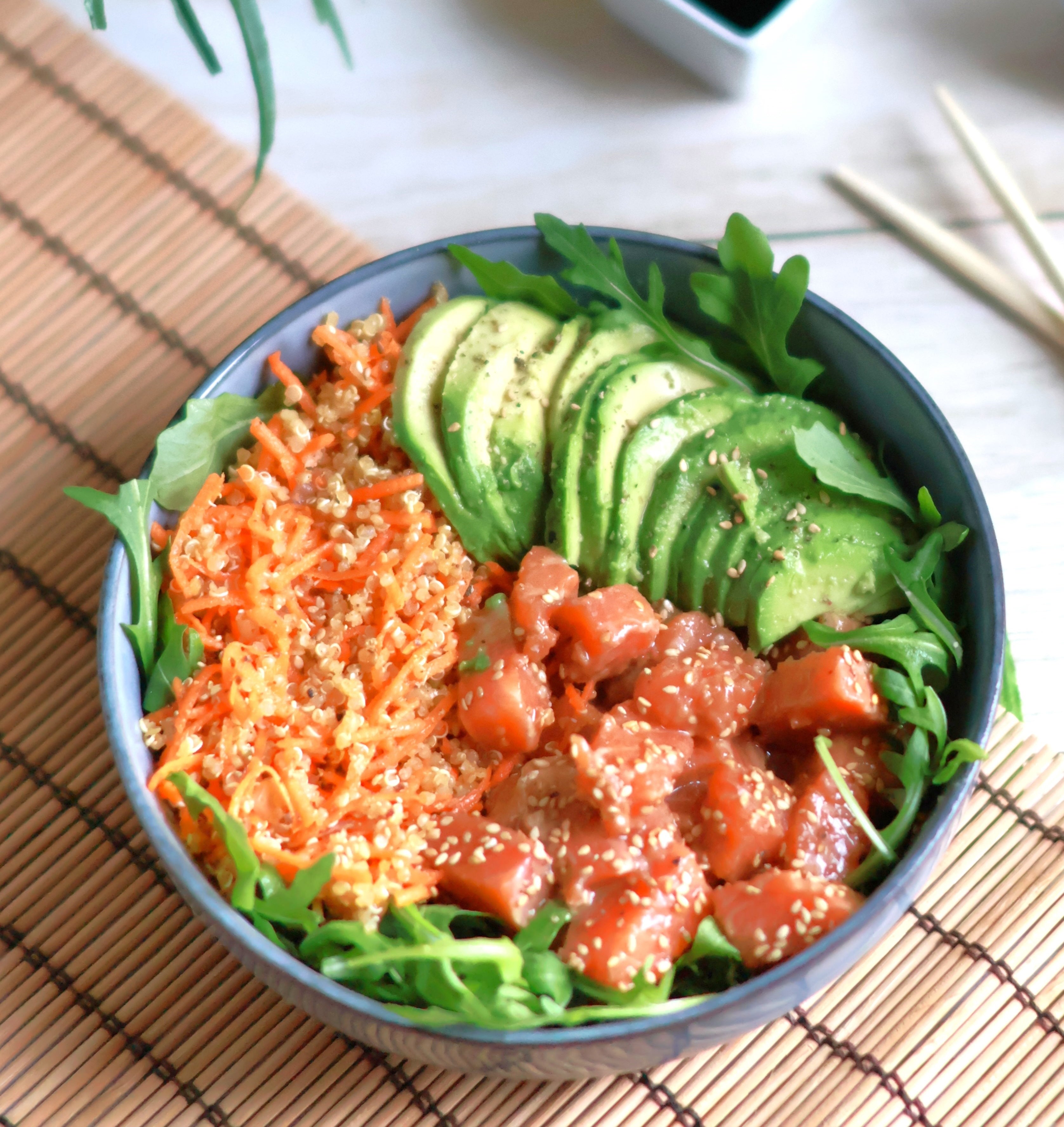 Poke_bowl_saumon_cru_61a85672-aeb8-45a9-91e0-66e11f82e1c1.jpg